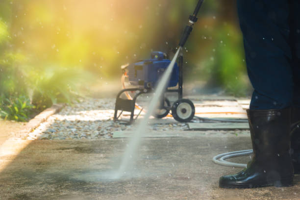Best Gutter Cleaning  in Parkland, WA
